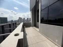 Ct Hub 2 (D12), Office #586605521